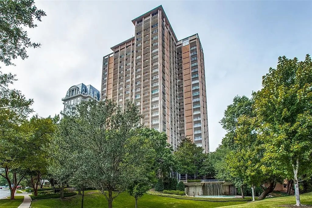 Homes For Sale in Turtle Creek